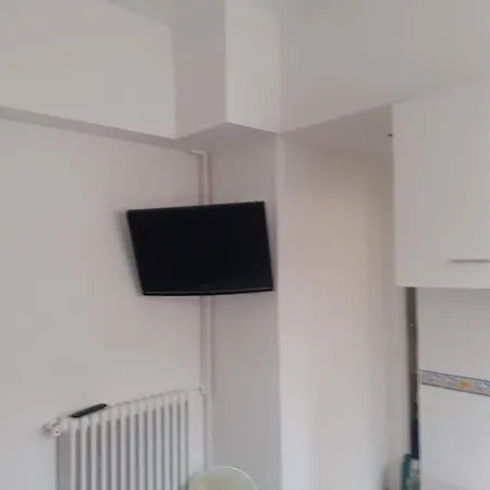 דירה Centre- Small Pied-a-terre Near Beaches